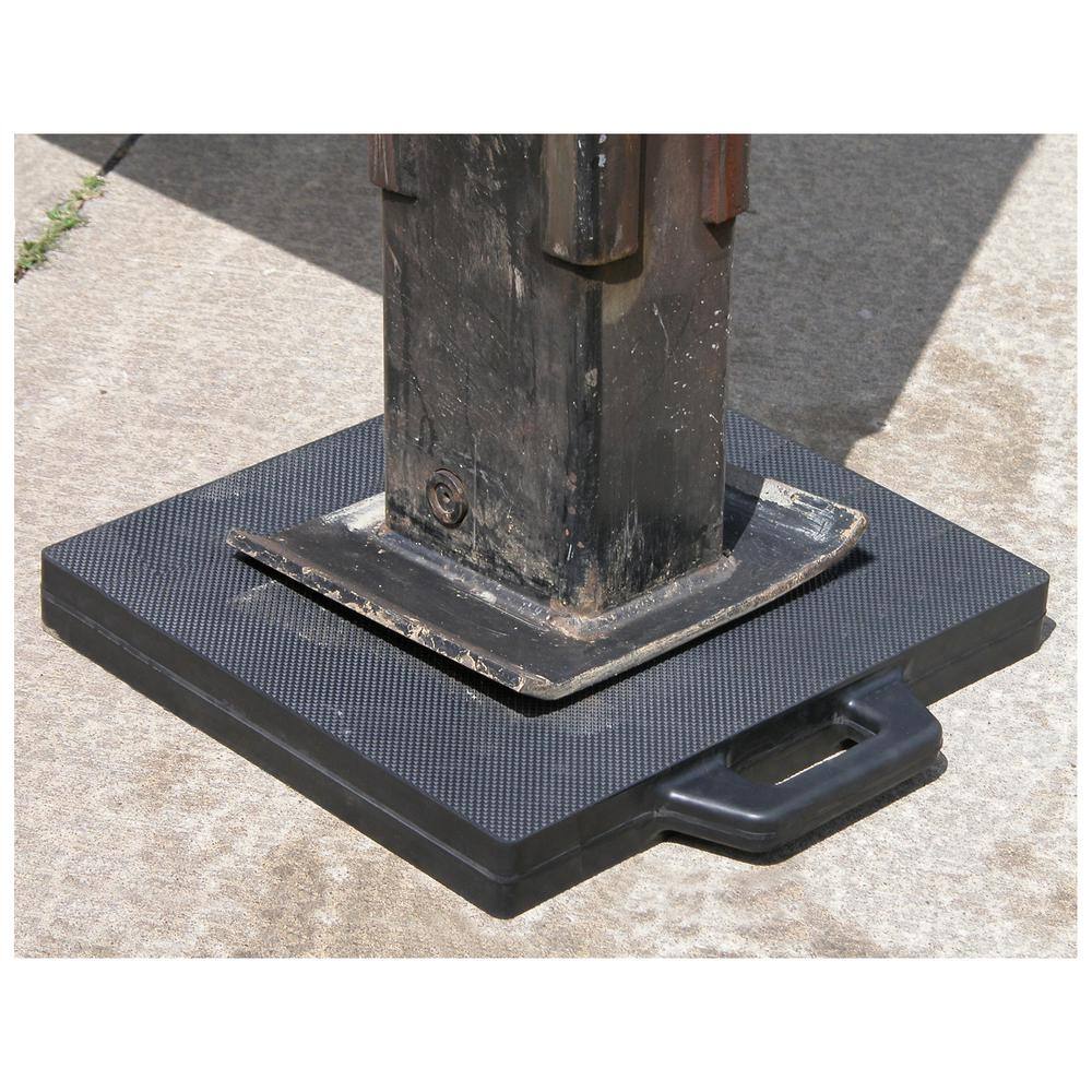 Buyers Products Company 18 in. x 18 in. x 2 in. Rubber Outrigger Pad OP18X18R