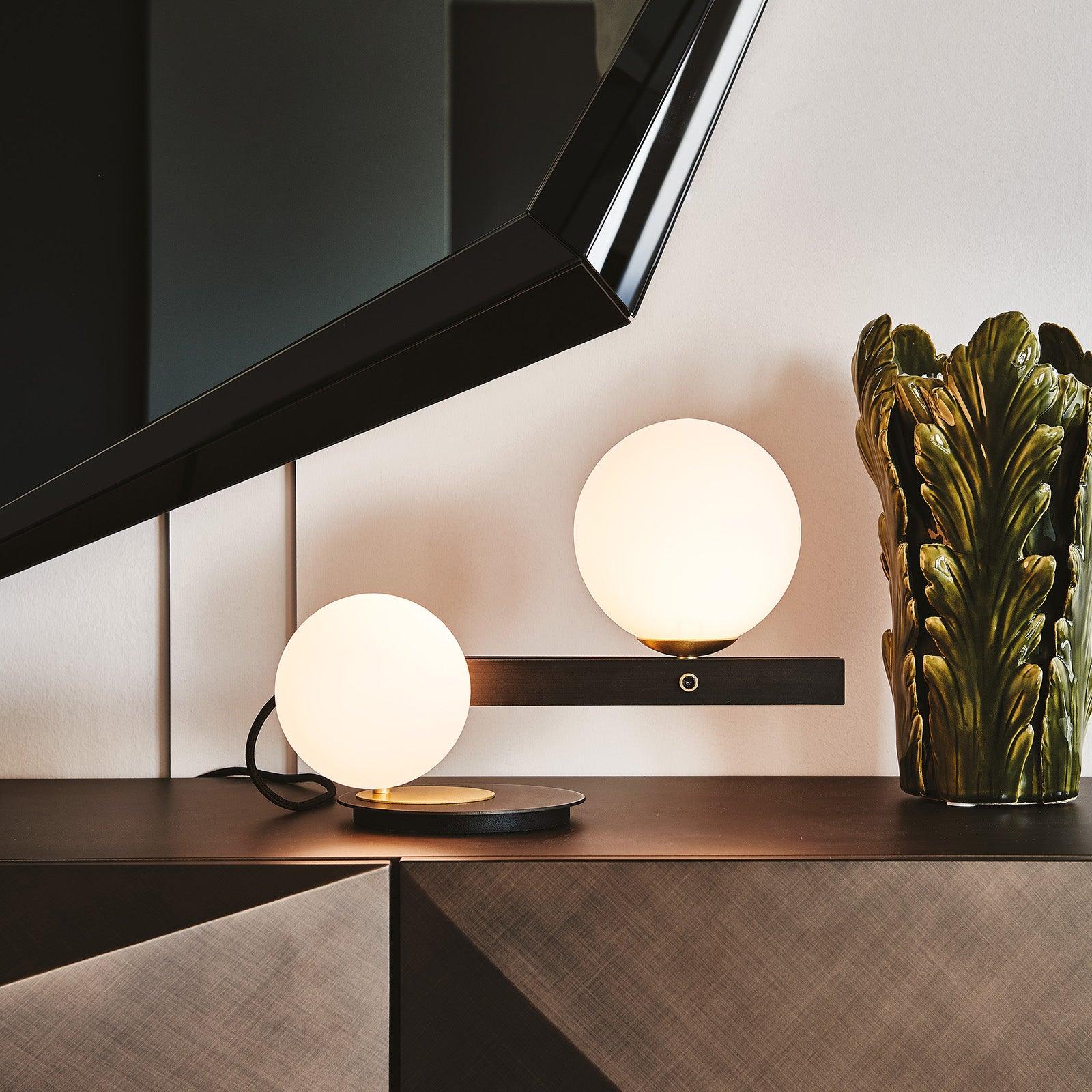 Planeta Table Lamp