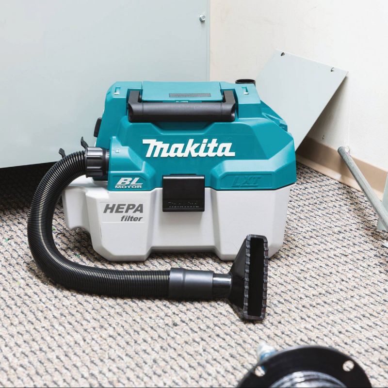 Makita 18V 2 Gal. Cordless Wet Dry Vacuum