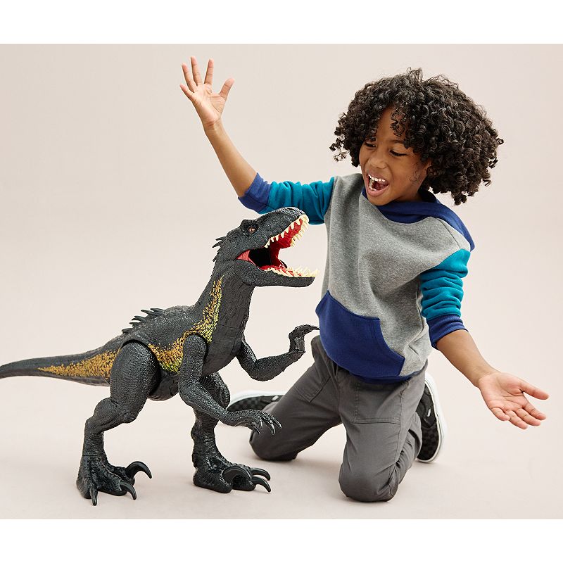 Mattel Jurassic World: Fallen Kingdom Colossal Indoraptor Dinosaur Figure