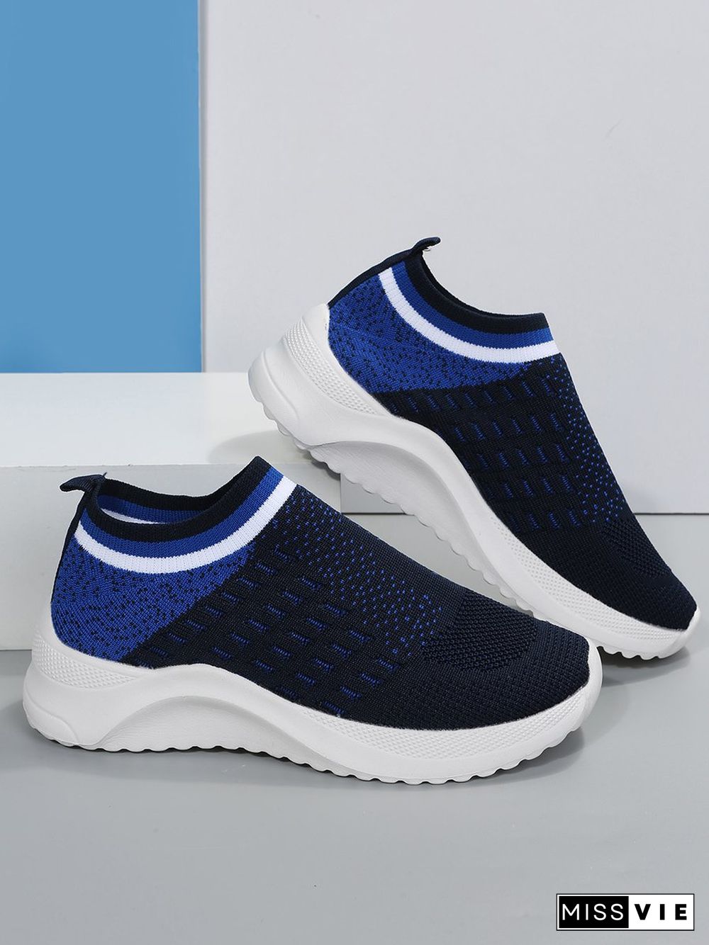 Women Striped Sports All Season Split Joint Breathable Mesh Fabric Fabric Fly Woven Shoes EVA Sneakers