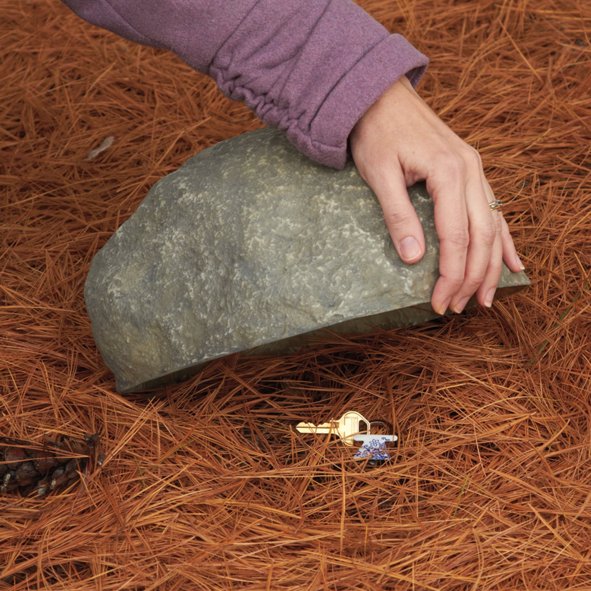 Outdoor Essentials Gray Key Landscape Rock