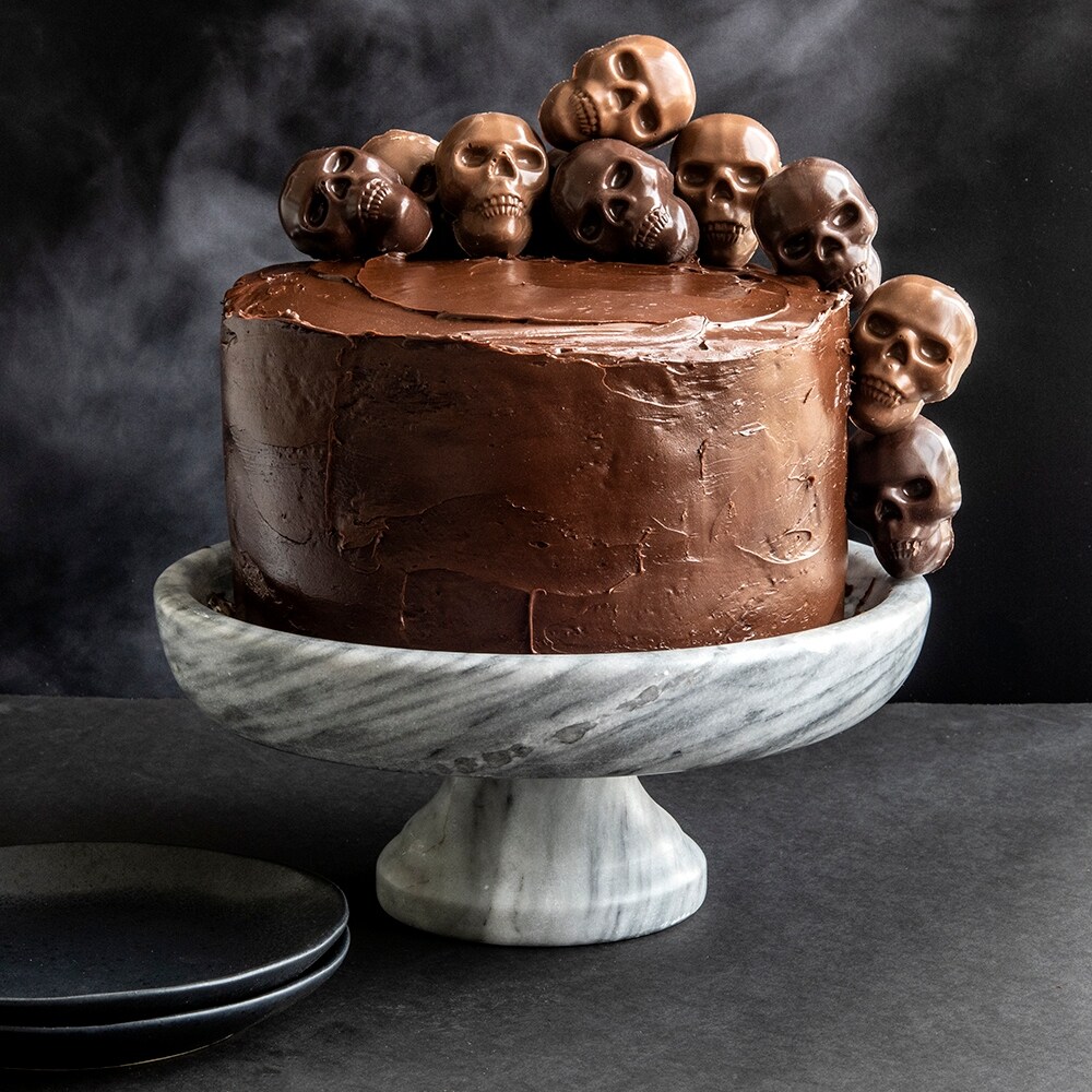 Nordic Ware Skull Bites Cakelet Pan   Brown
