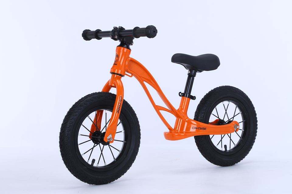 2021 Toddler Magnesium oy Balance Bike/kids Push Balance Bicycle/child 12 Inch Plastic Wheel Mini Cheap Balance Cycle