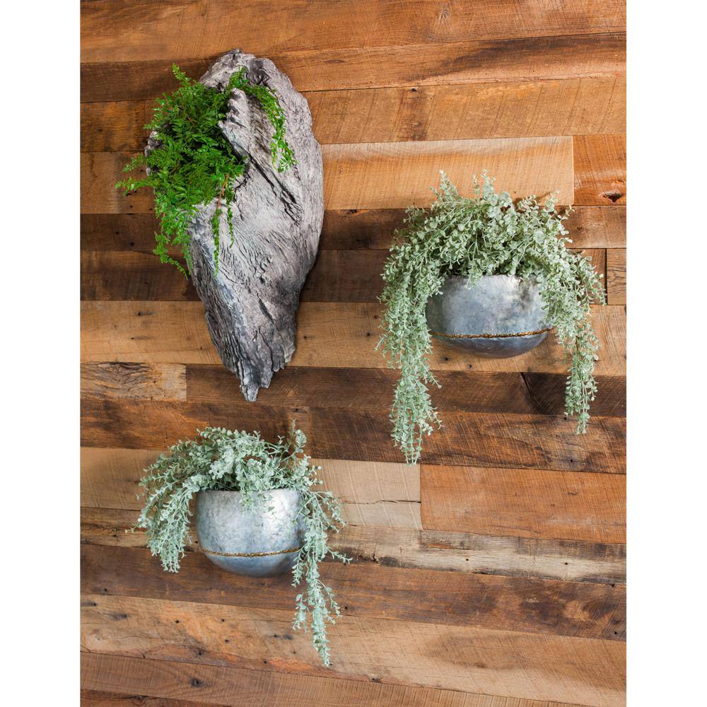 Evergreen Silver Metal Wall Planters， (Set of 2) 8PMTL053