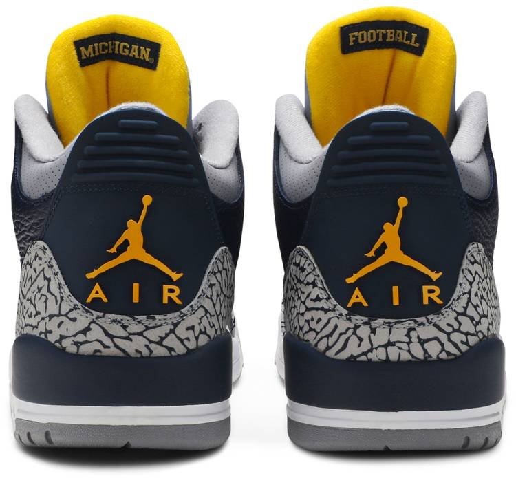 Air Jordan 3 Retro 'Michigan' PE AJ3-820064