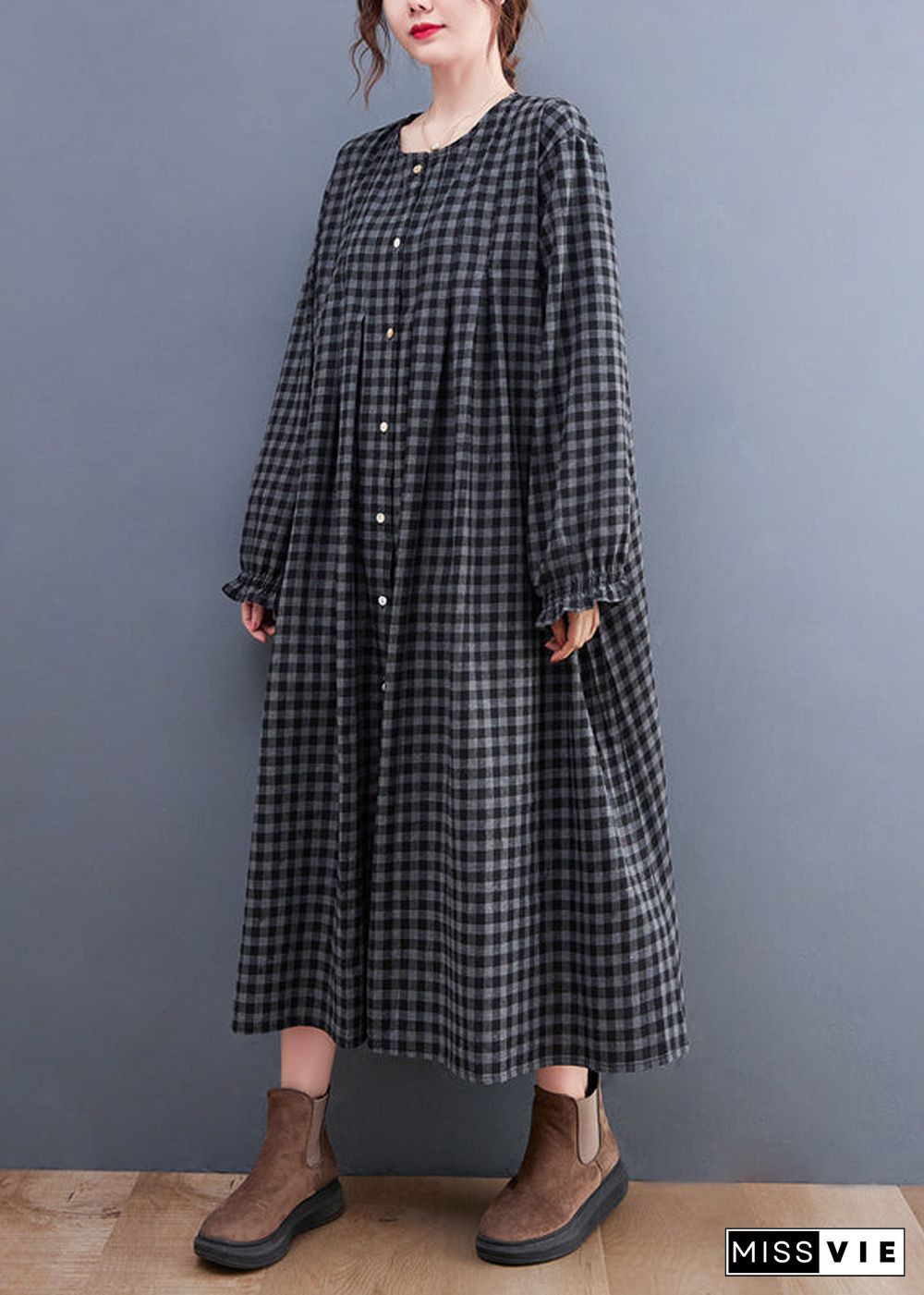 Plus Size Grey Plaid O-Neck Button Maxi Dresses Long Sleeve