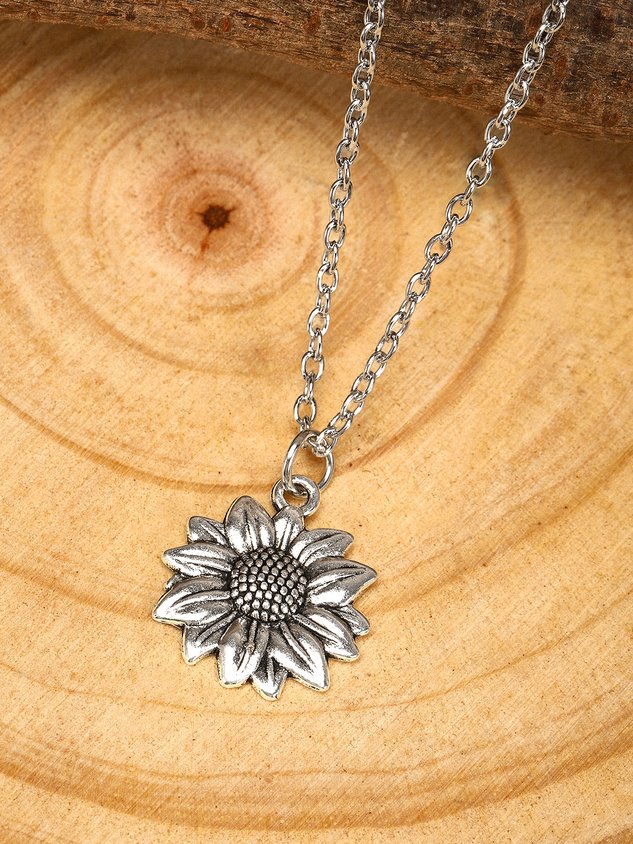 Casual Vintage Sunflower Pendant Necklace