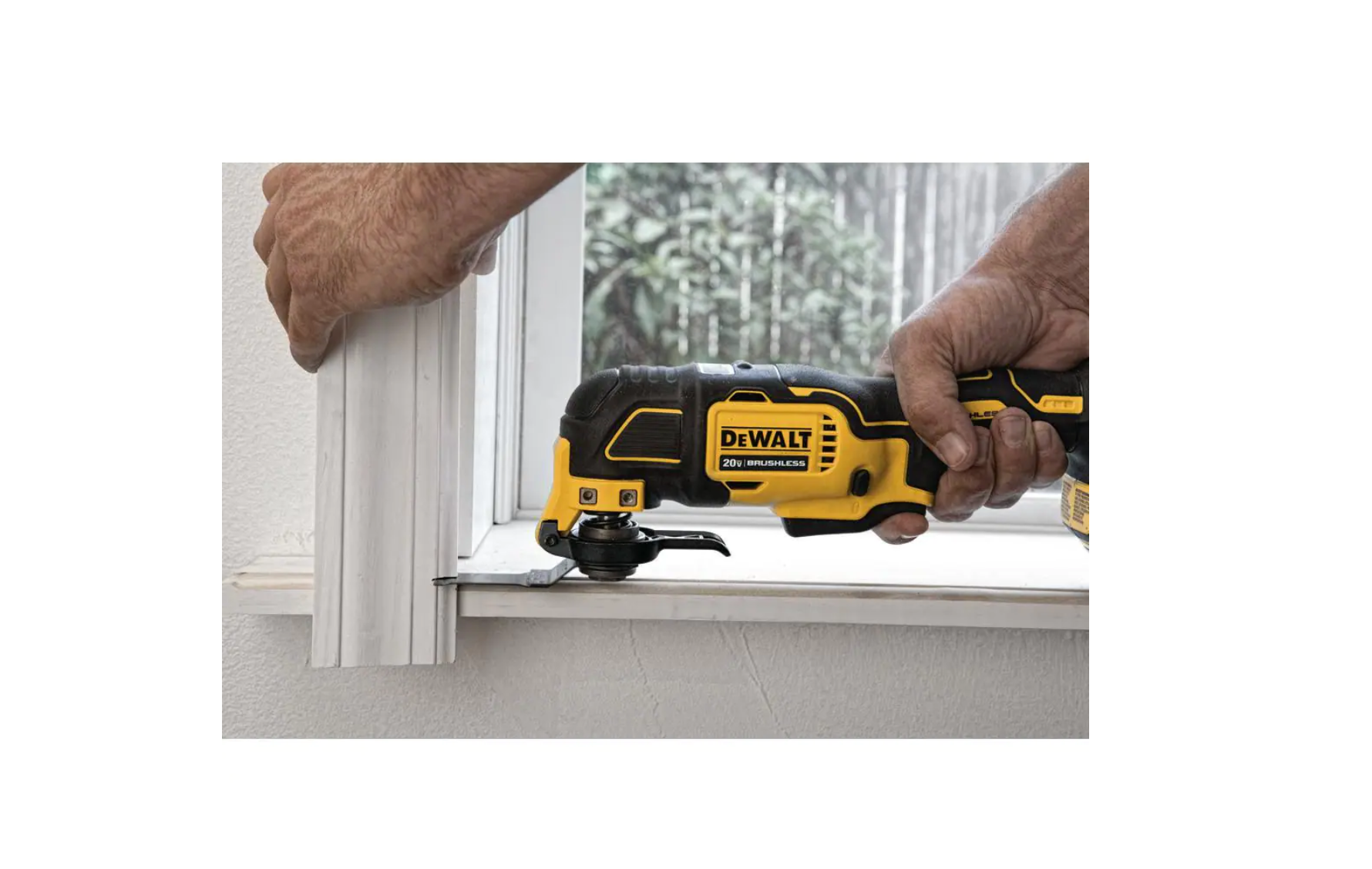 DEWALT DCS354B ATOMIC 20-Volt MAX Cordless Brushless Oscillating Multi-Tool (Tool-Only)