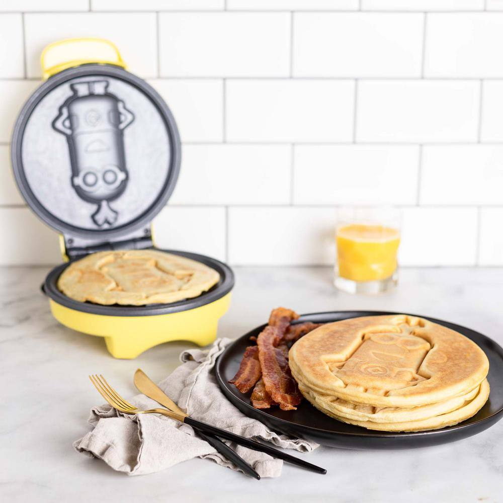 Uncanny Brands Yellow 900-Watt Minions 'Kevin' Round American Waffle Maker WM1-DES-KEV