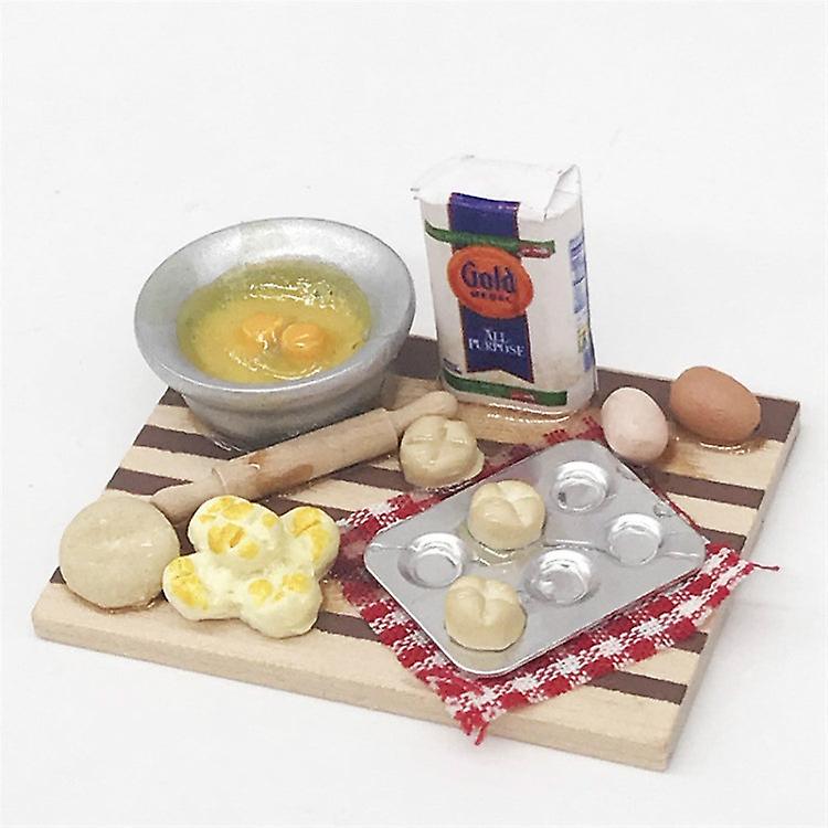 1:12 Mini House Toy Simulation Chopping Board Dessert Making Bread Table