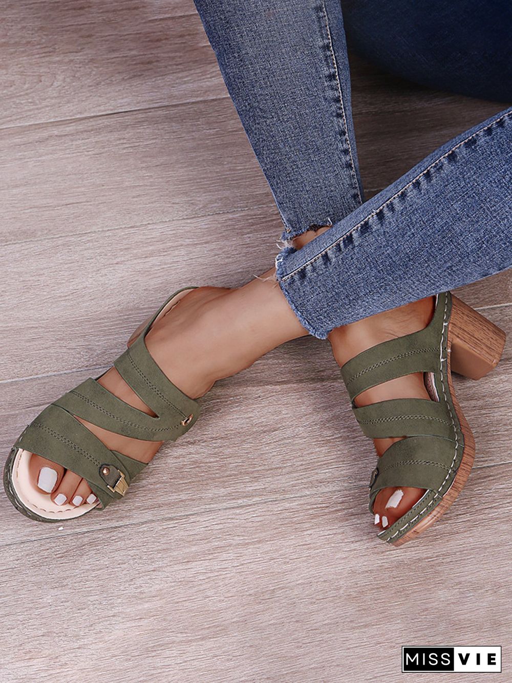 Comfortable Lightweight Clog Block Heel Sandals