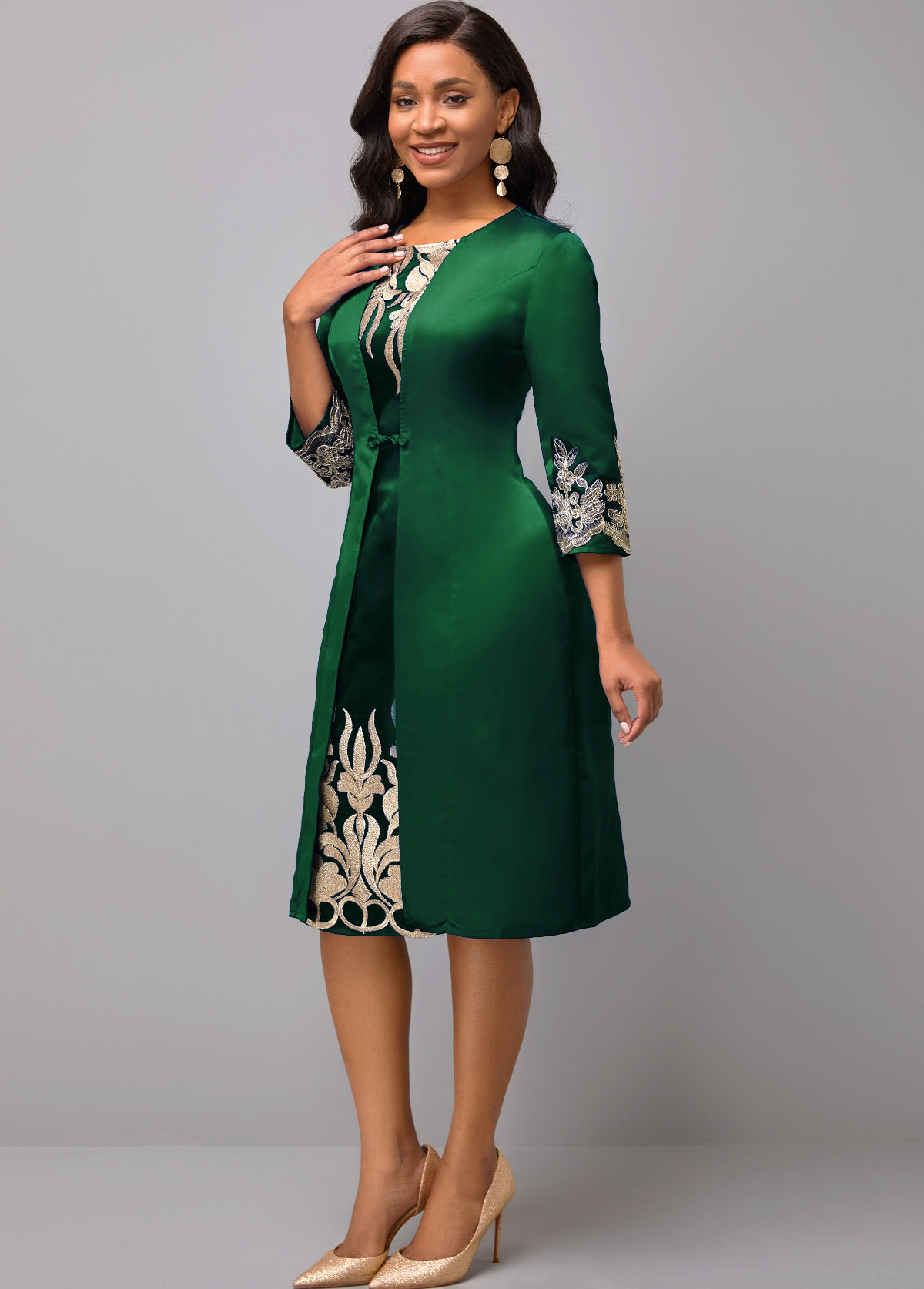 Round Neck 3/4 Sleeve Embroidered Dress