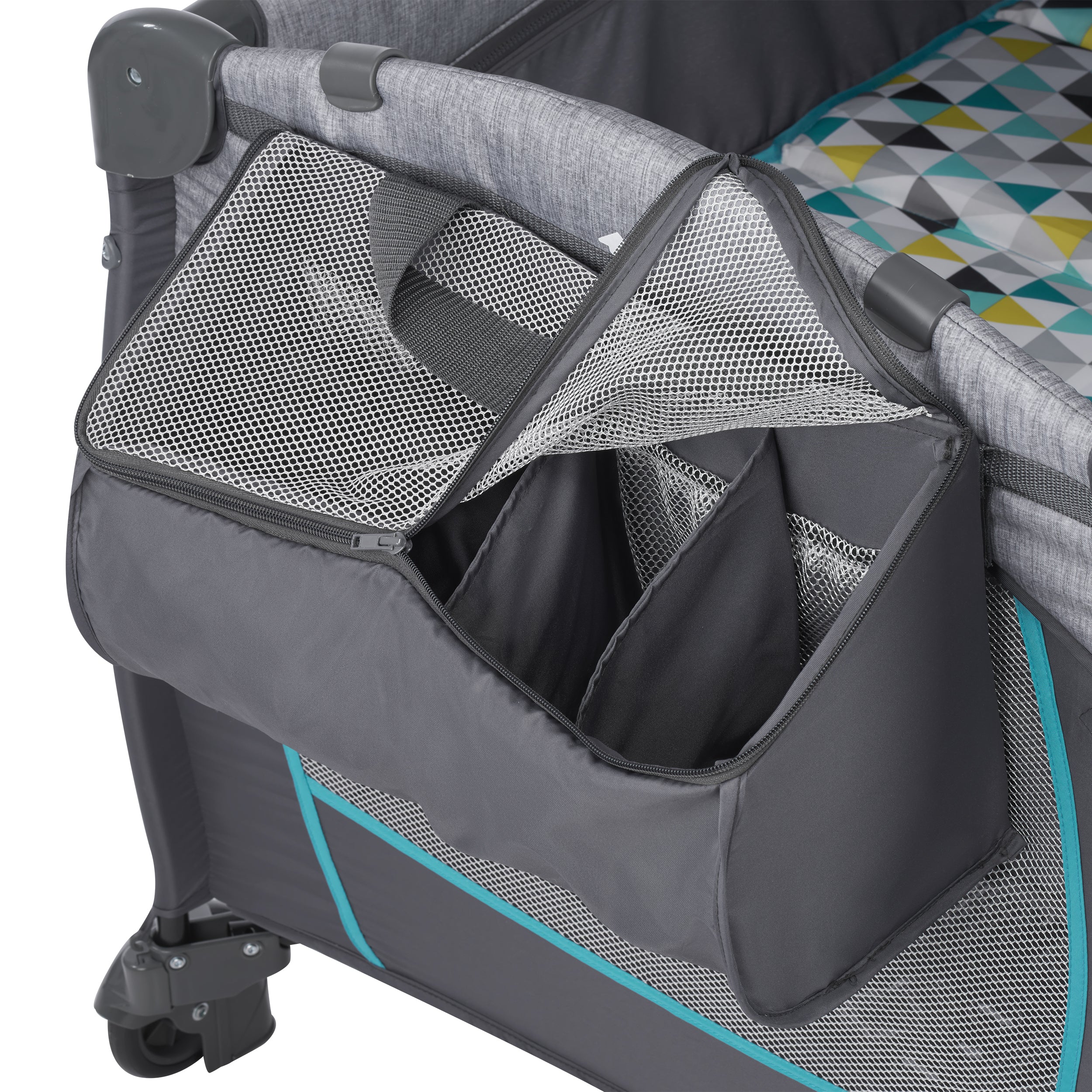 Portable BabySuite DLX Playard