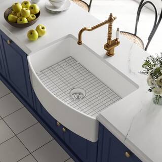 DEERVALLEY Grove Fireclay 33 in. L x 21 in. W Single Bowl Farmhouse Curved Kitchen Sink with Sink Grid and Basket Strainer DV-1K516