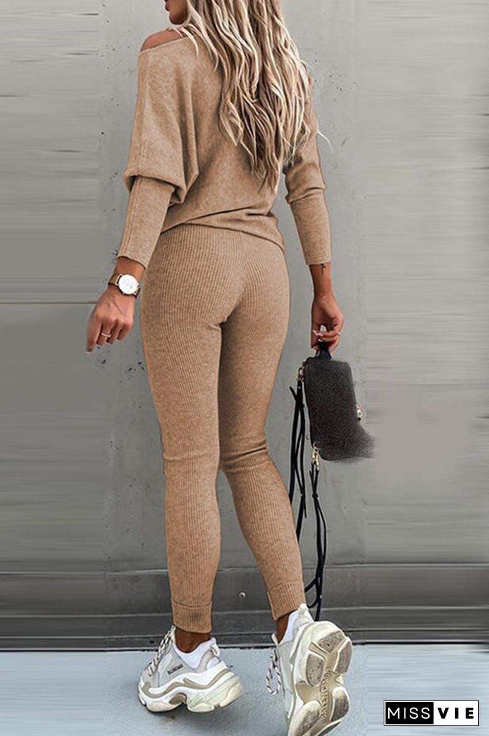 Dew Shoulder Knit Pants Set