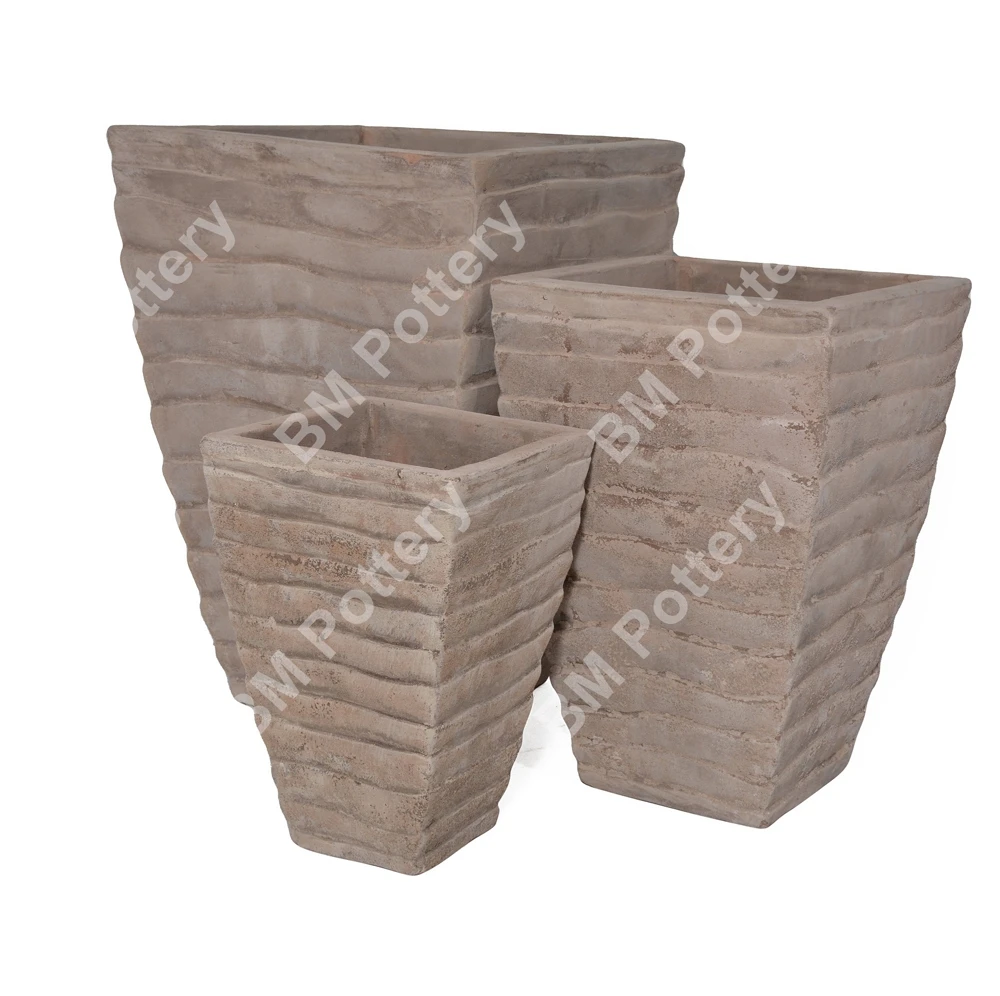 Top quality Set of 3 chocolate terracotta pots factory in Vietnam for garden decorative made by terracotta material