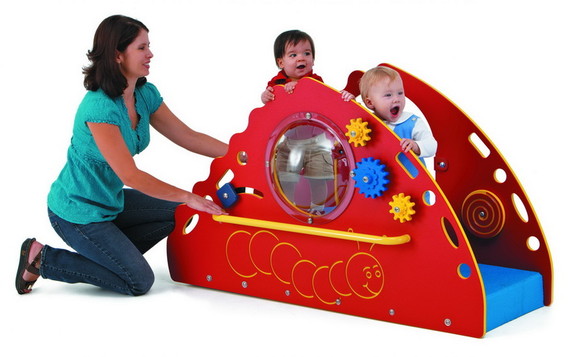 UltraPLAY Play Structures Cruise a Long Comfy Tuff