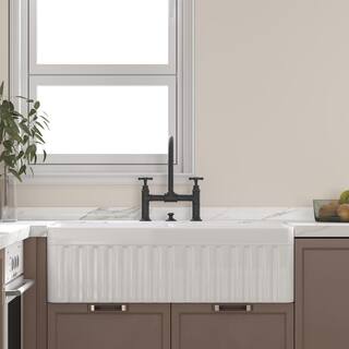 HOROW White Fireclay 33 in. Double Bowl Farmhouse Apron Kitchen Sink Workstation Kitchen Sink with Bottom Grid HR-F3318D