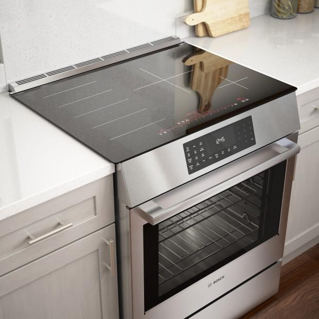 Bosch 30-inch Slide-in Induction Range with Genuine European Convection HIIP057C