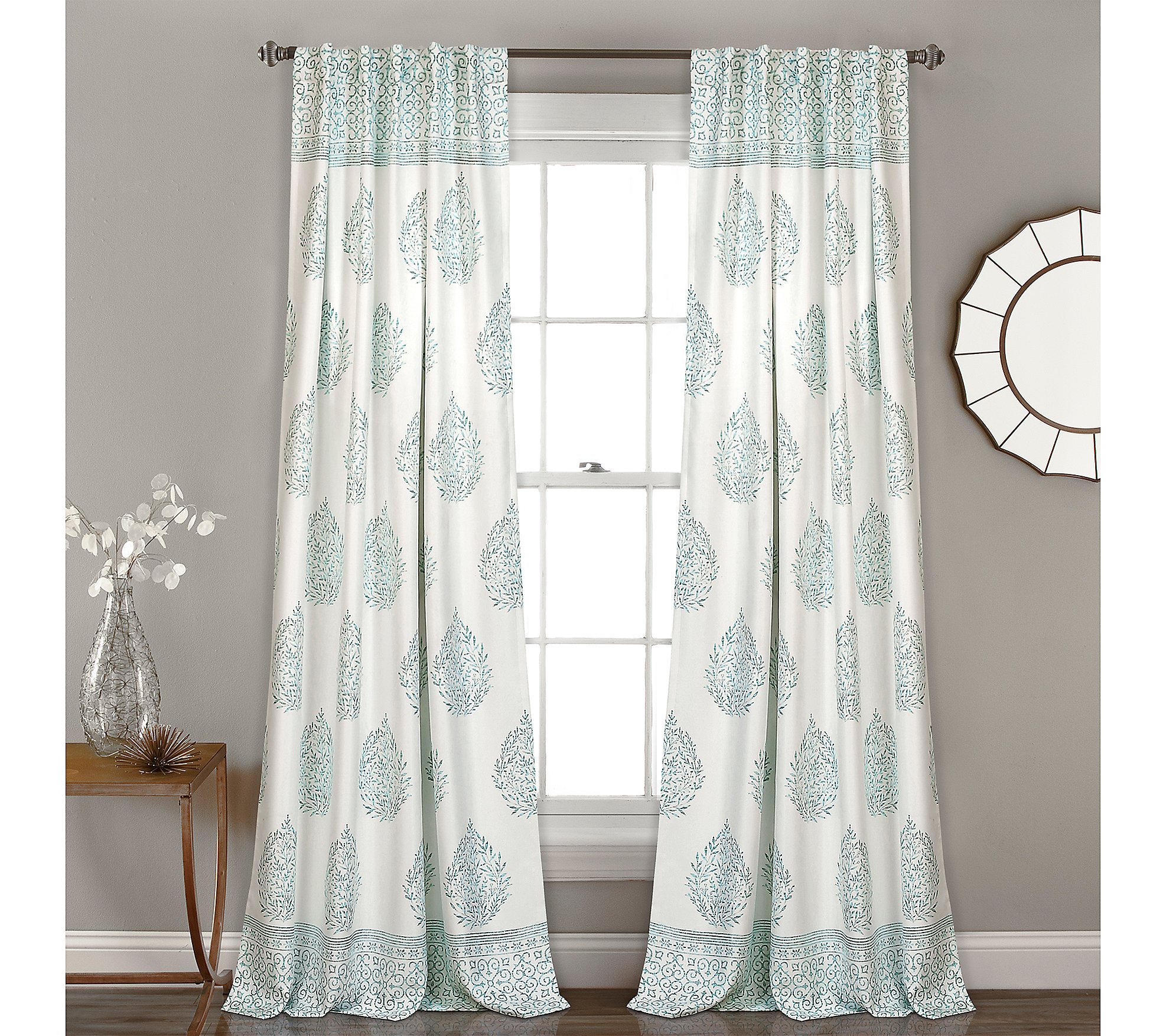 Teardrop Leaf Set of 2 Room Darkening Curtainsby Lush Decor