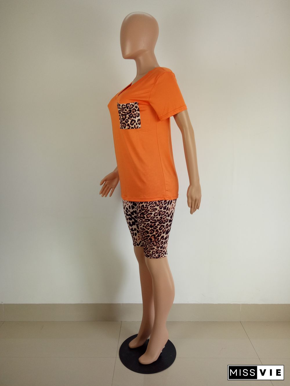 Leopard Print V-neck Short Sleeve Shorts Two-piece Set