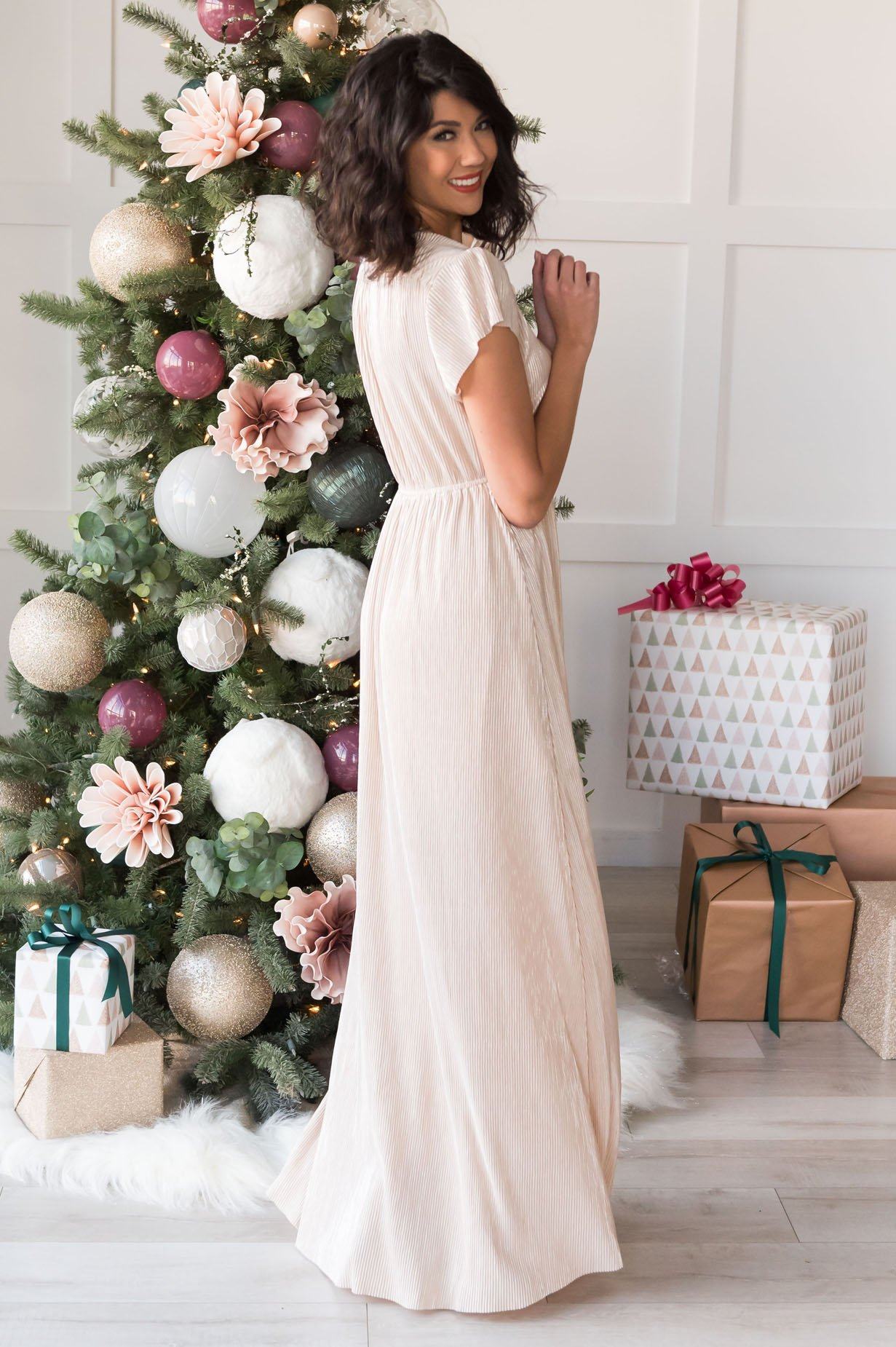 The Holiday Dream Shimmer Maxi Dress