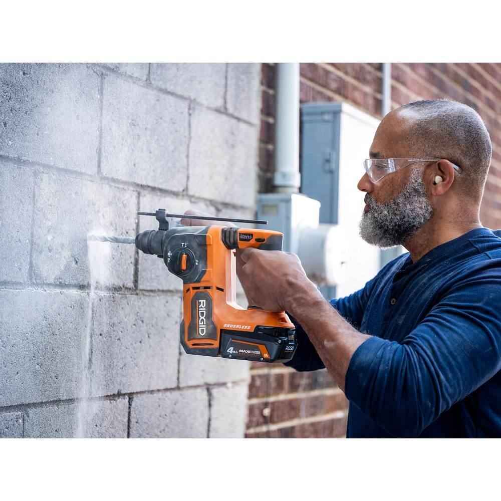 RIDGID 18V Brushless Cordless 1 in. SDS-Plus Rotary Hammer with 18V Lithium-Ion 4.0 Ah Battery R86712B-AC87004