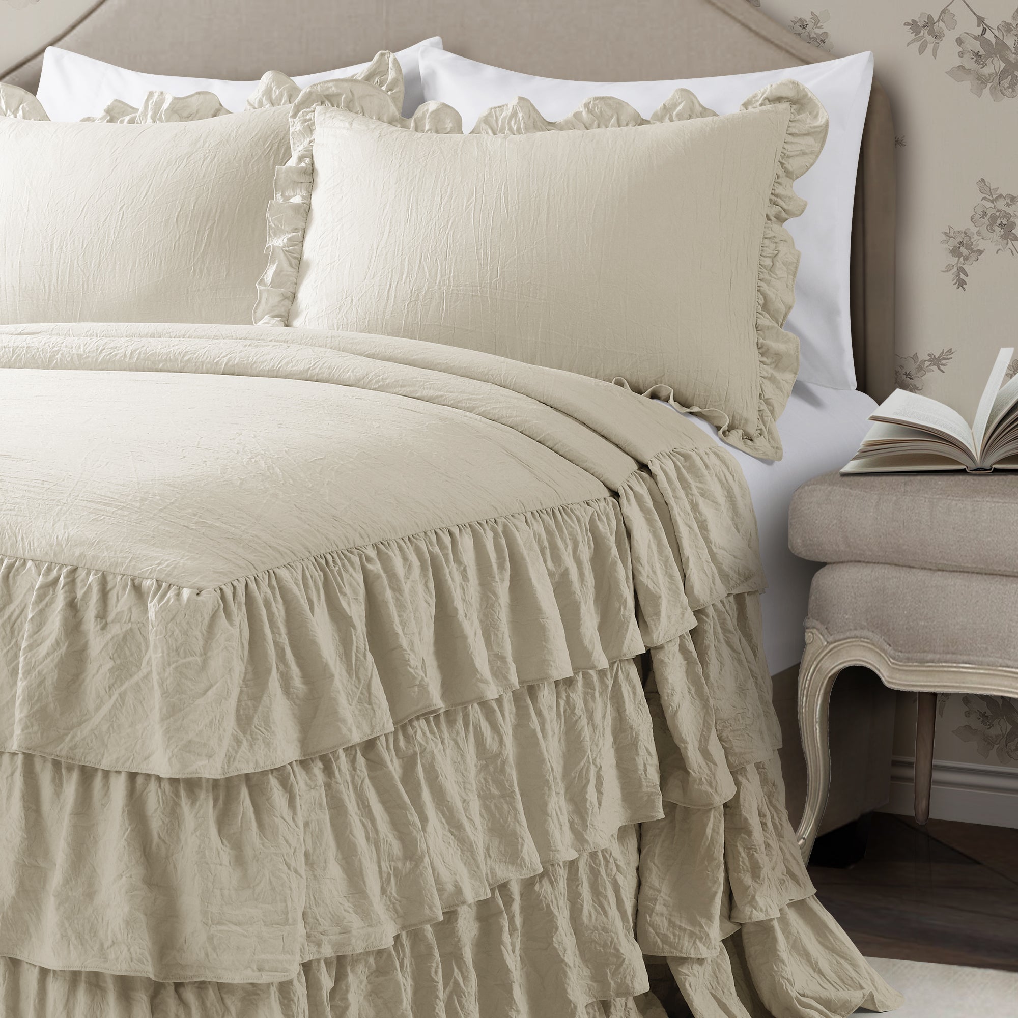 Allison Ruffle Skirt Bedspread Set