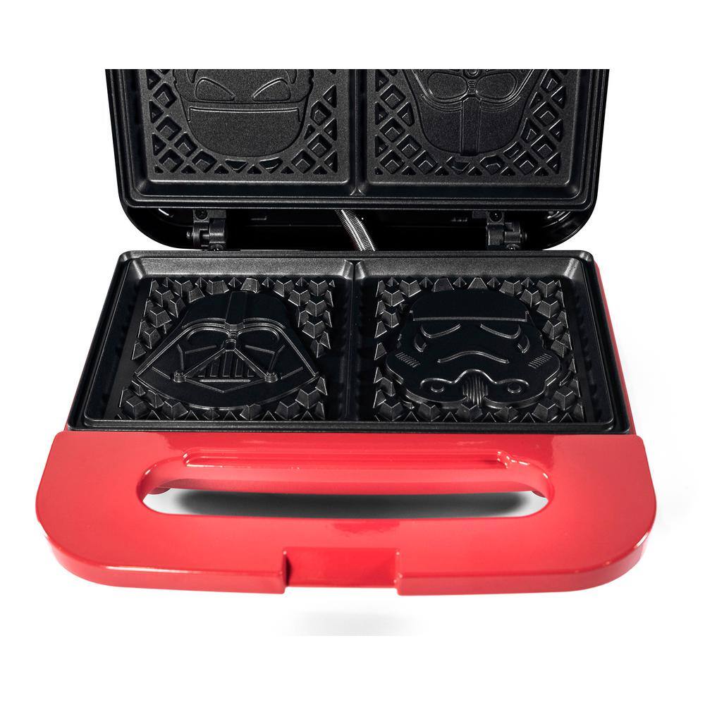 Uncanny Brands Star Wars Black Double-Square American Waffle Maker WM2-SRW-VDST