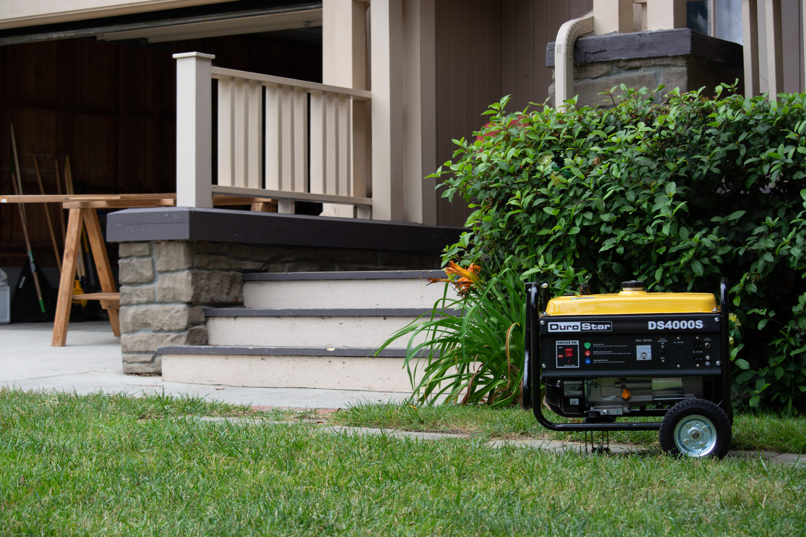 4,000 Watt Gasoline Portable RV Generator