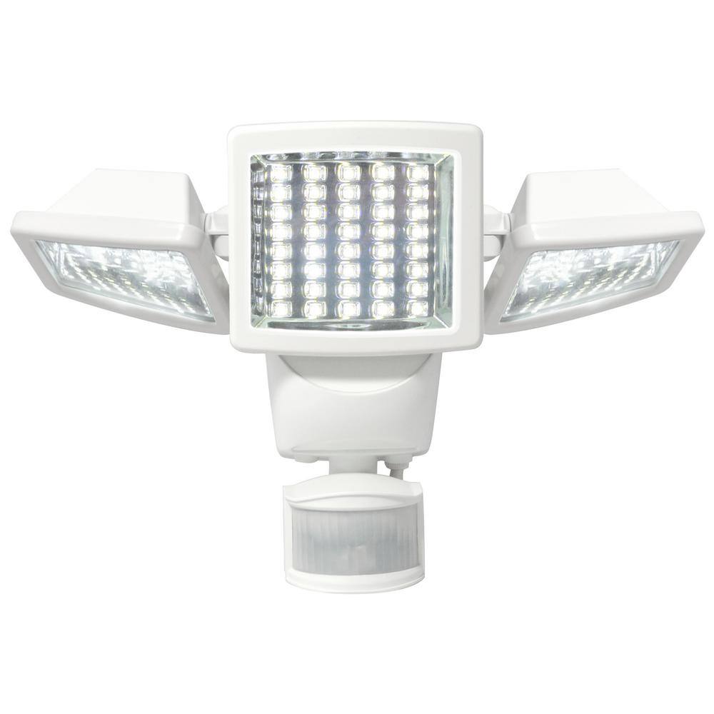 Sunforce Solar 180 Degree White Motion Activated Outdoor 120 LED Triple Head Integrated LED Area Light 82123