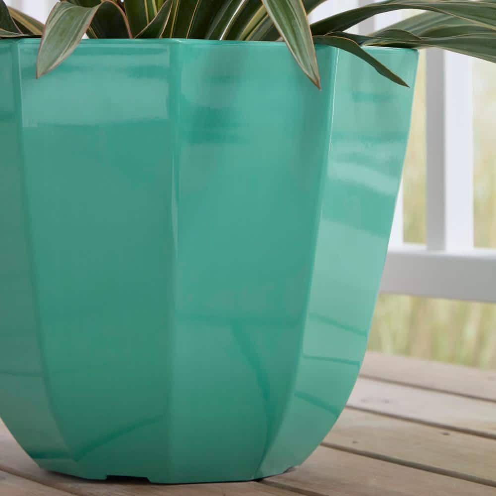 Vigoro 16 in. Lucinda Large Aqua Plastic Planter (16 in. D x 13 in. H) with Drainage Hole PS00457N-16M2