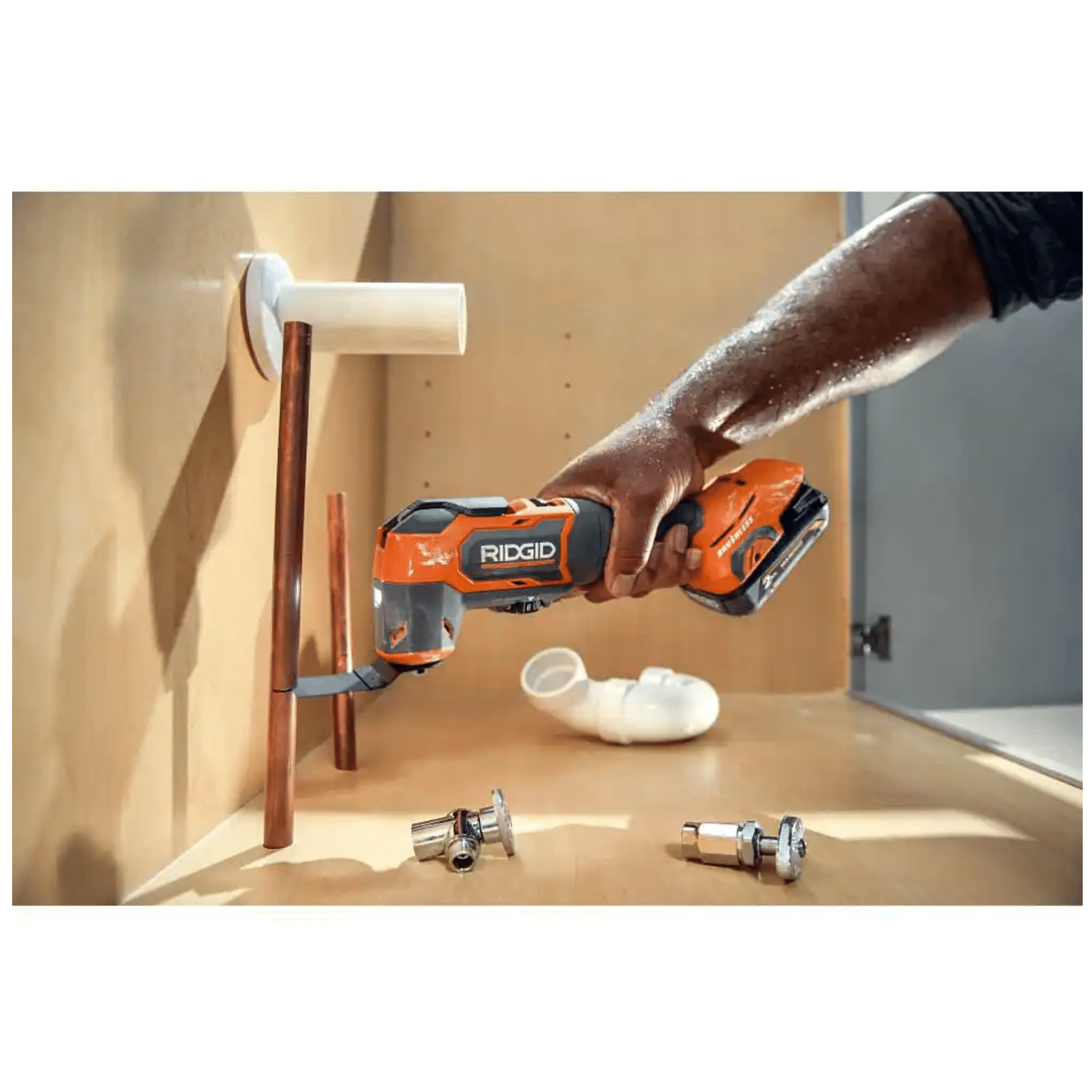 Ridgid 18V Brushless Cordless 2-Tool Combo Kit with Reciprocating Saw and Multi-Tool， Tools Only (R960261SB2N)