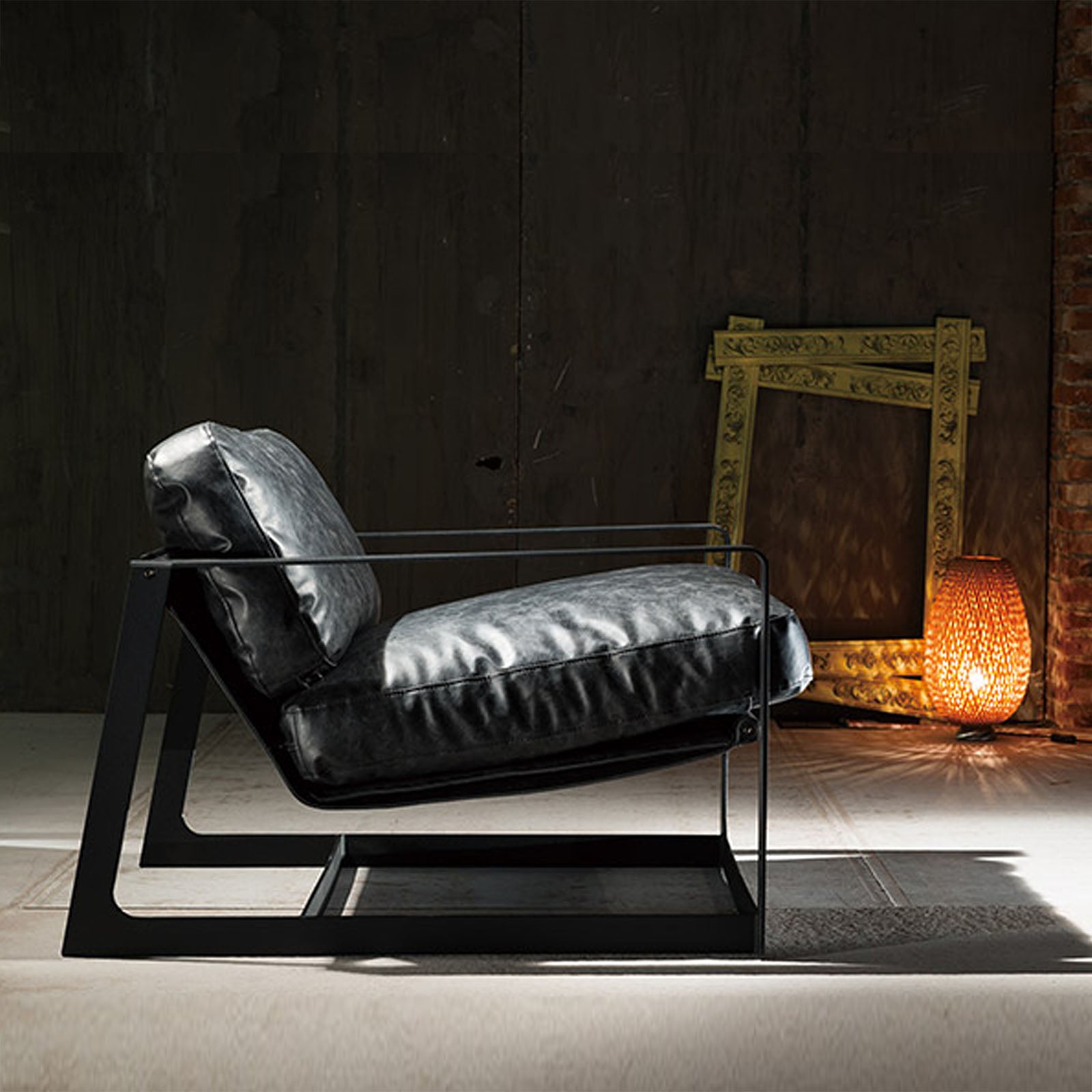 Lille Lounge Chair Lc008-Black