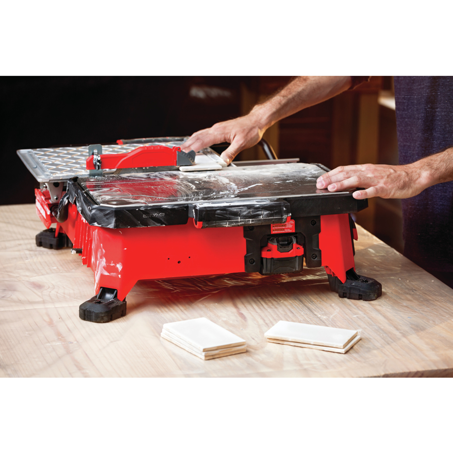 Craftsman V20 Cordless 7 in. Wet Tile Saw Kit (Battery \u0026 Charger)