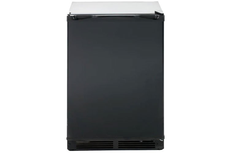 Avanti 5.2 Cu. Ft. Black Counterhigh Refrigerator