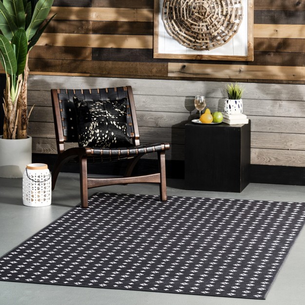 Nuloom Mikki Geometric Machine Washable Indoor outdoor Patio Area Rug