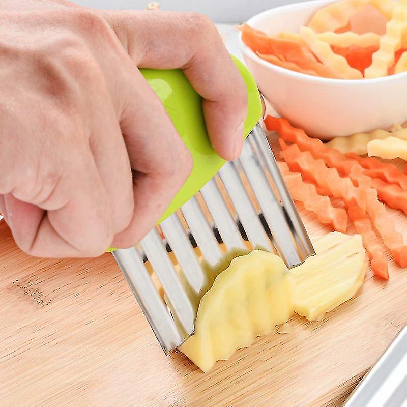 Kitchen Household Stainless Steel Multifunctional Wave Shaped Potato Cutter (green)