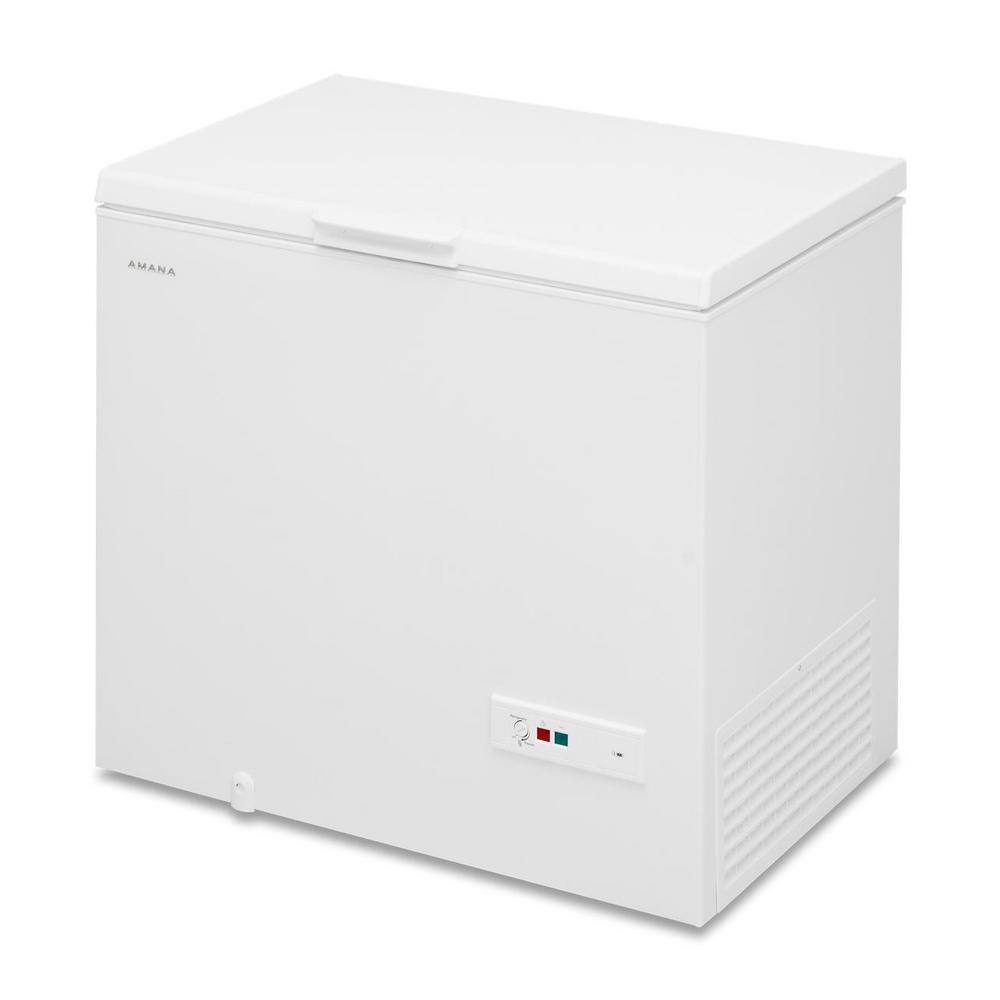 Amana 9 cu. ft. Chest Freezer in White AQC0902LW