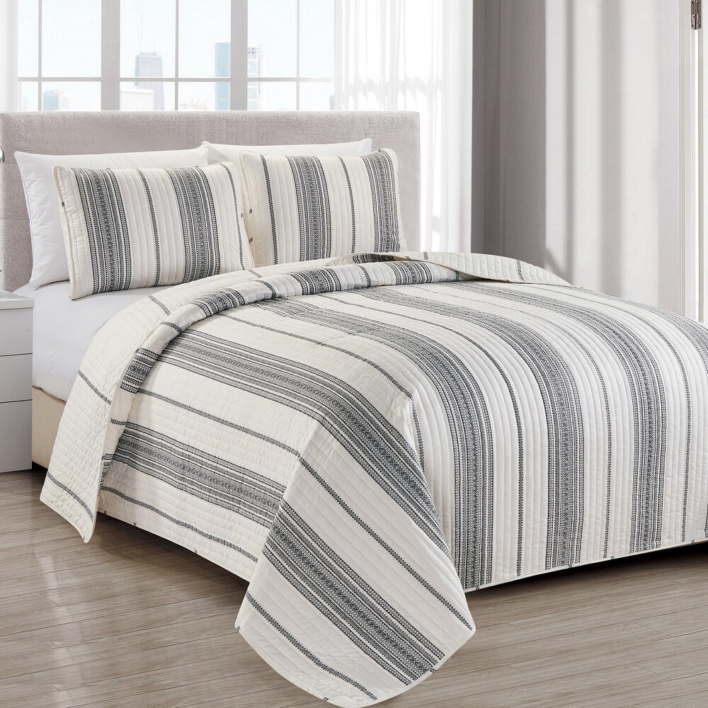 Luxurious Farmhouse Stripe Microfiber Quilt Set With Shams