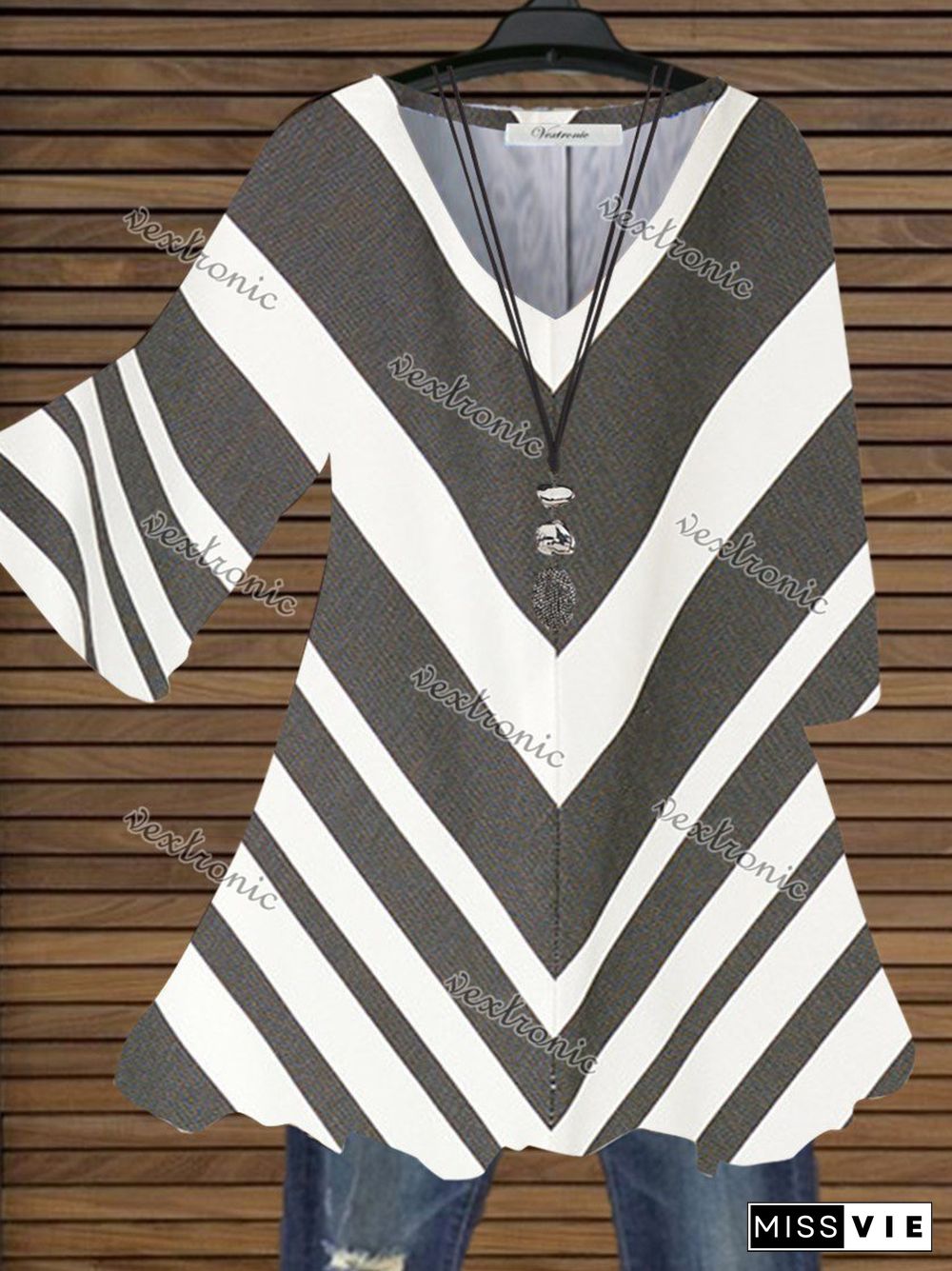 Women Half Sleeve V-neck Striped Geometric Printed Top Dress