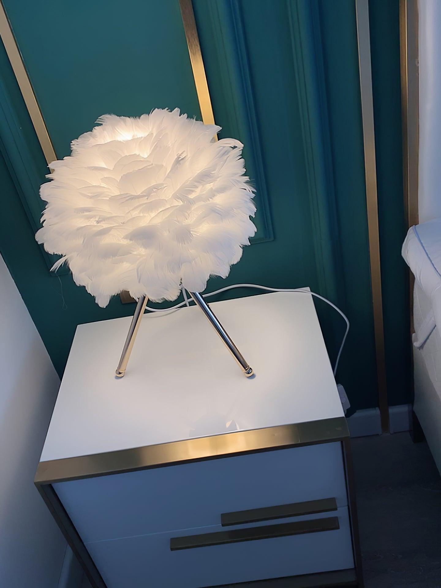 Goose Feather Table Lamp