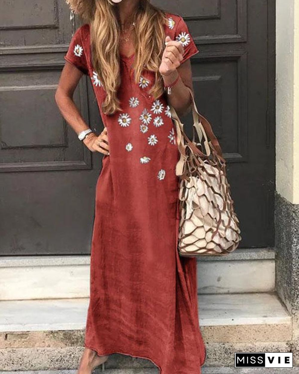 Short Sleeve V Neck Daisy Flower Maxi Dresses