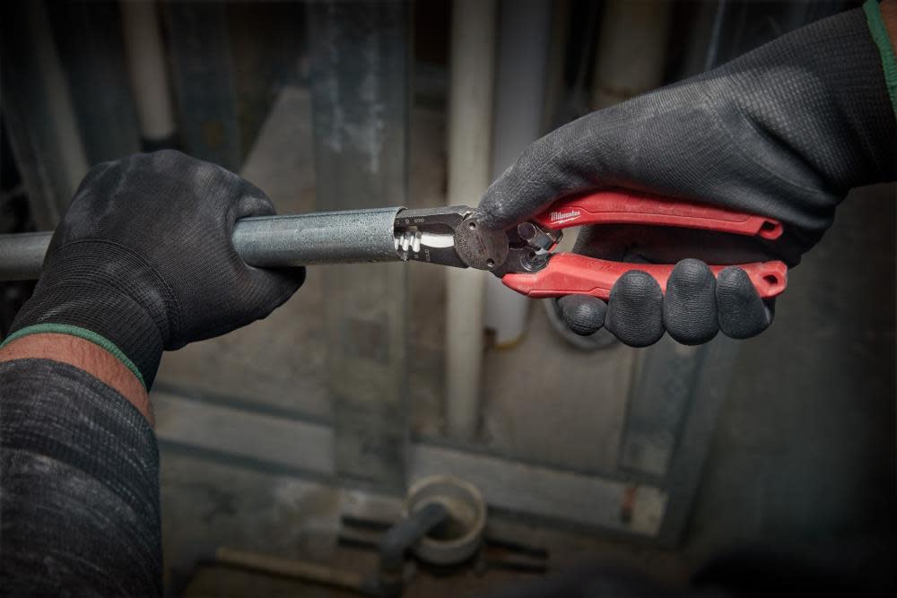 Electricians Combination Wire Pliers