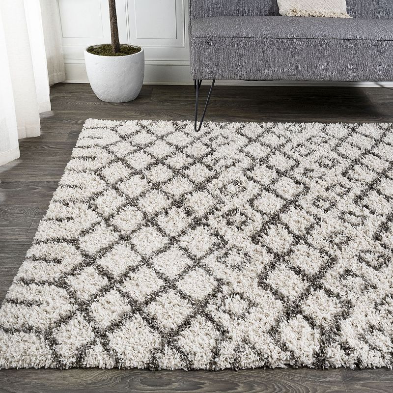 JONATHAN Y Algaida Moroccan Diamond Shag Rug