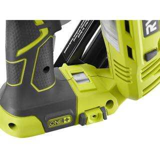 RYOBI ONE+ 18V Cordless AirStrike 15-Gauge Angled Finish Nailer with HIGH PERFORMANCE 4.0 Ah Battery and Charger Kit P330-PSK004