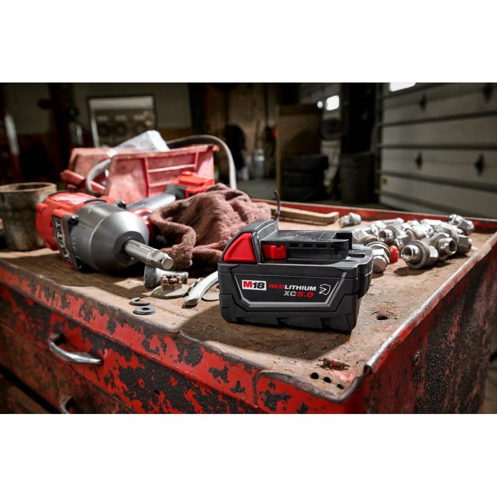 Milwaukee M18 REDLITHIUM XC5.0 Resistant Battery Starter Kit 48-59-1852R from Milwaukee