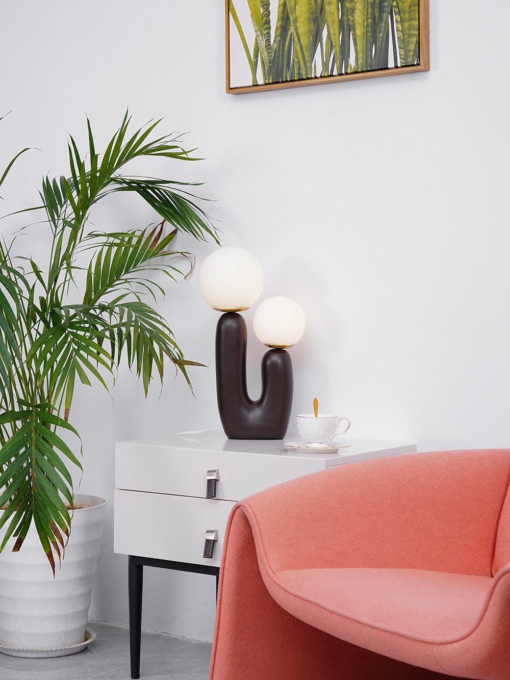 Oo Smooth Table Lamp