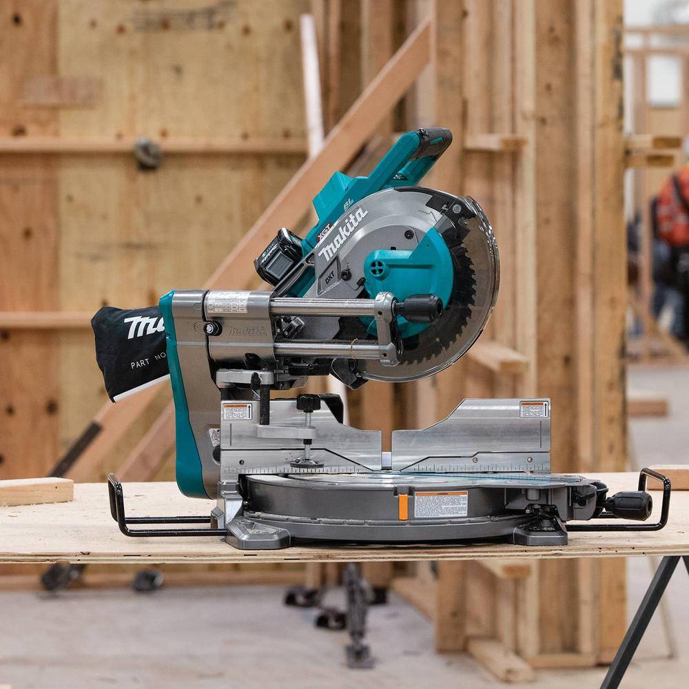 Makita 40V max XGT Brushless Cordless 10 in. Dual-Bevel Sliding Compound Miter Saw Kit(4.0Ah) wbonus 40V Max XGT 4.0Ah Battery GSL03M1-BL4040